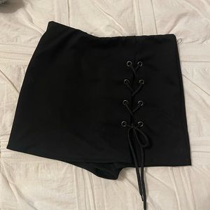Black tie front skirt/short - New Without Tags - Never worn - Perfect Condition